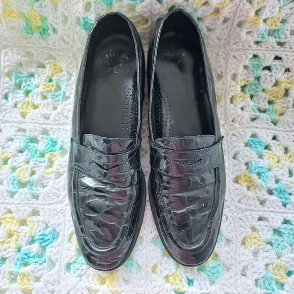 Amalfi Italy Women's Pillow Black Crocodile Pattern Loafers Size 7.5 US - Picture 3 of 14
